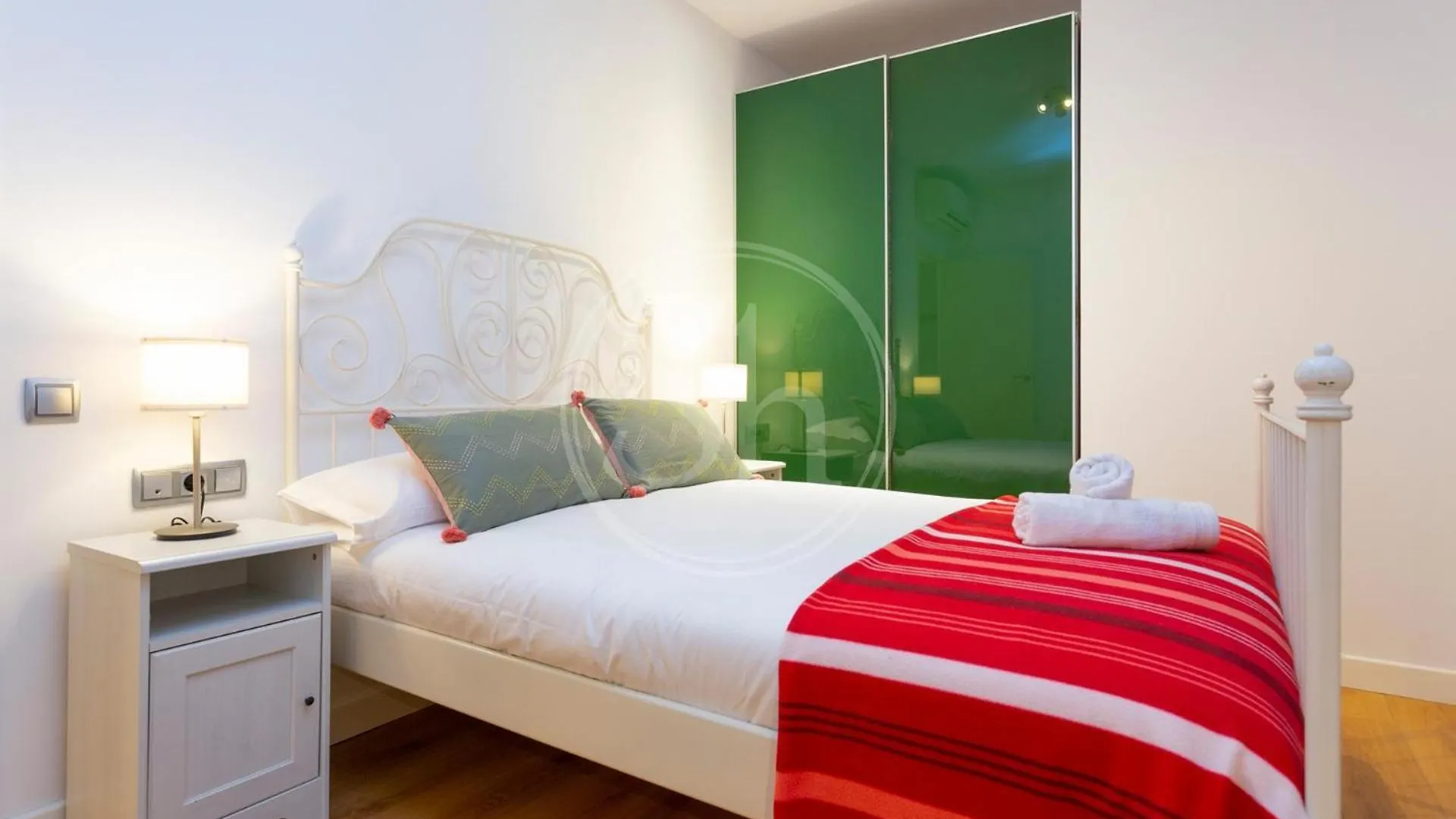 Bonito Apartamento Cerca De La Sagrada Familia Barcelona